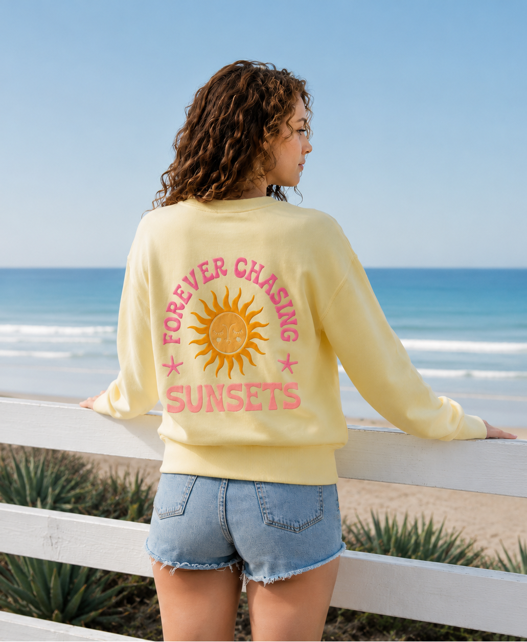 FOREVER CHASING SUN BO CREWNECK